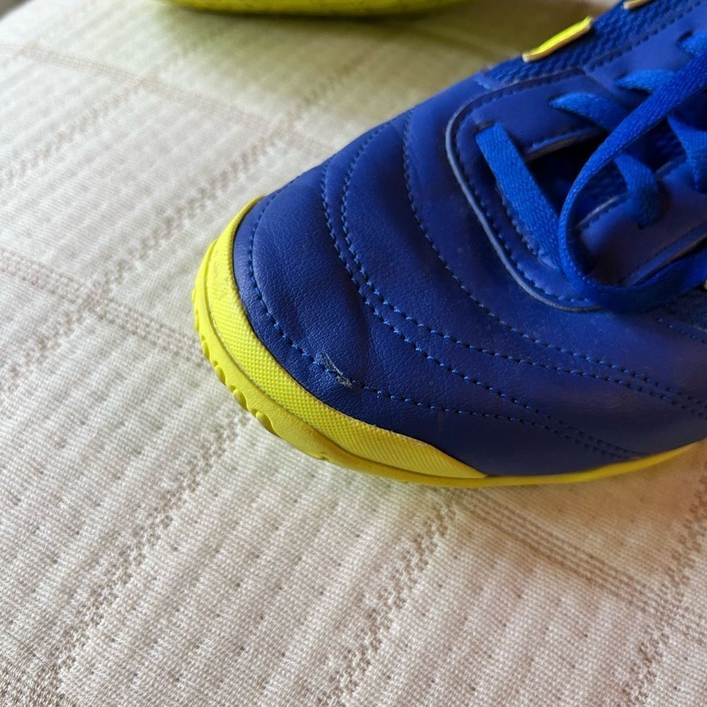 Adidas Men's Blue and Yellow Indoor‎ Soccer Shoes - Picture 2 of 7